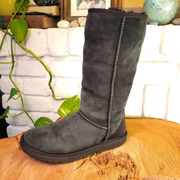 UGG Classic Tall Boots - Picture 11 of 11